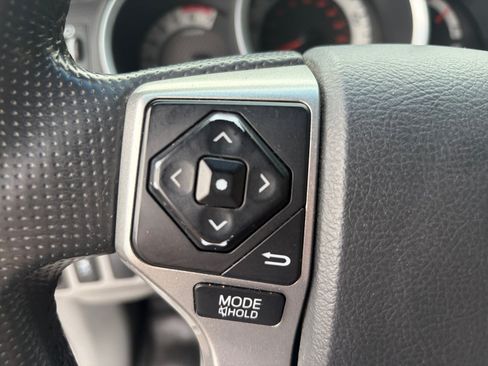 Used 2014 Toyota Tacoma 4x4 Double Cab w/ TRD Sport Package image 17