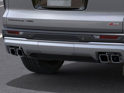 New 2025 Chevrolet Traverse Z71 w/ Enhanced Driving Package image 14