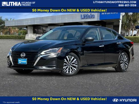 Used 2025 Nissan Altima 2.5 SV FWD image 1