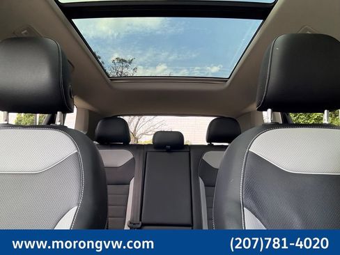 Used 2023 Volkswagen Taos SEL AWD/4WD image 37