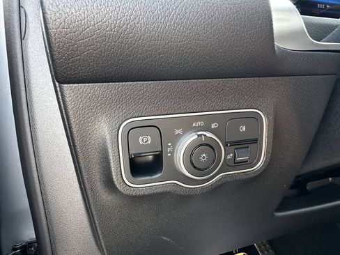 Certified 2026 Mercedes-Benz GLB 35 AMG 4MATIC image 34