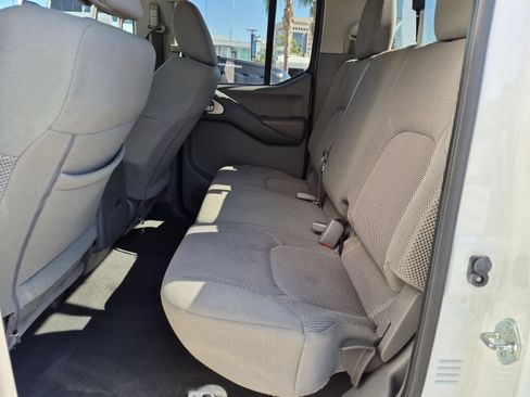 Used 2020 Nissan Frontier SV RWD image 24