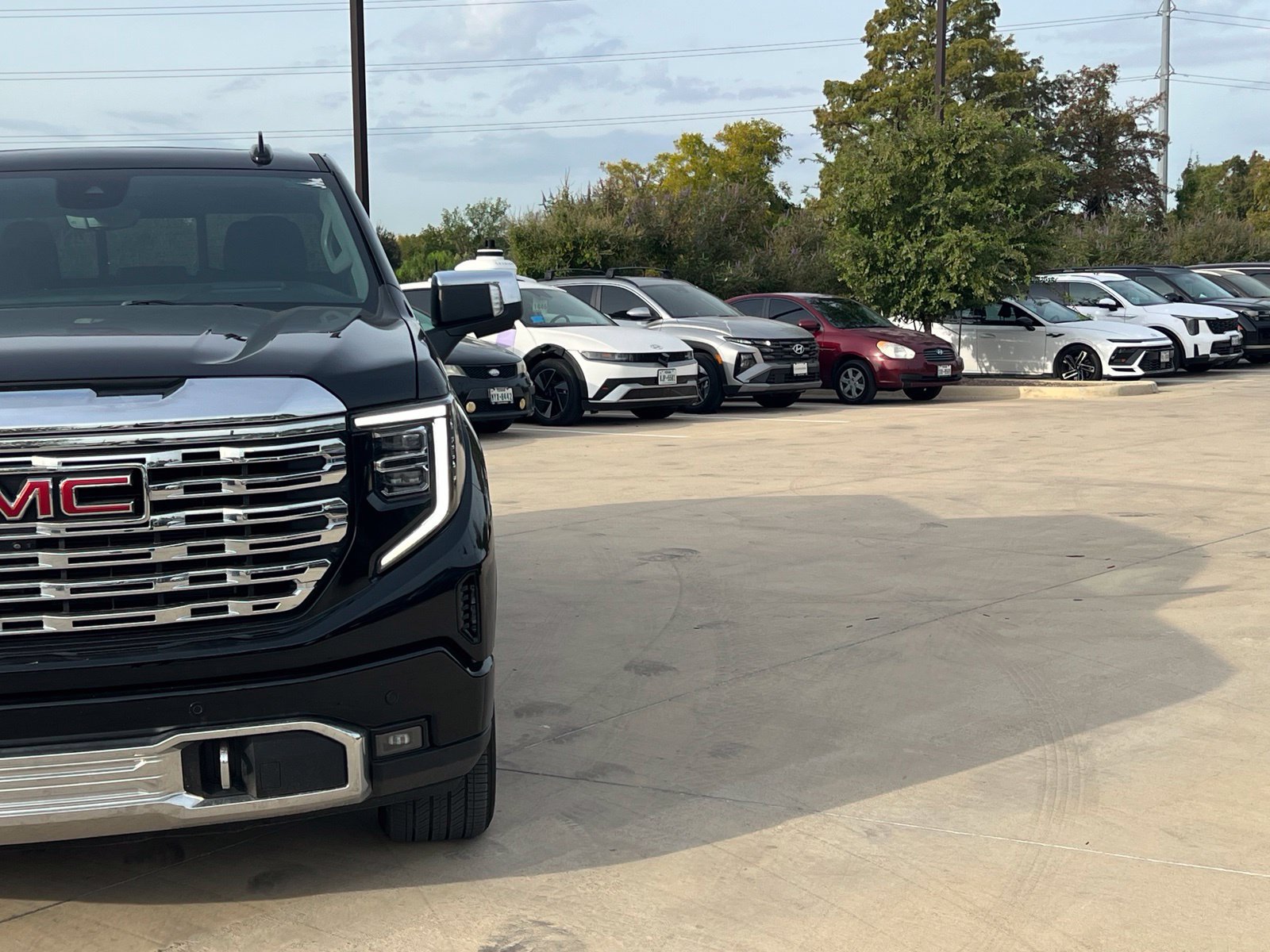 Used 2022 GMC Sierra 1500 Denali w/ Denali Reserve Package AWD/4WD image 3