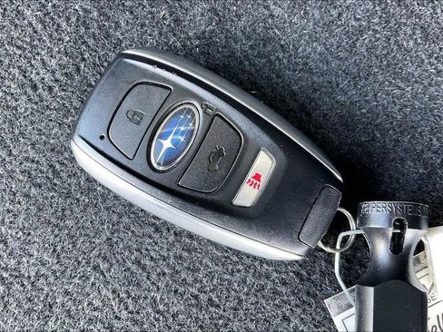 Used 2024 Subaru Ascent Premium w/ Convenience Package AWD/4WD image 9