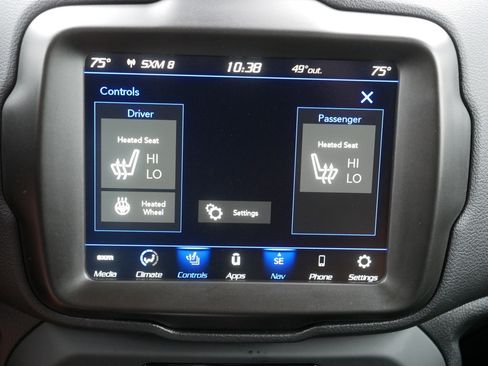 Used 2022 Jeep Renegade Latitude w/ Convenience Group AWD/4WD image 34