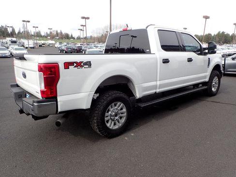 Used 2019 Ford F250 XLT w/ XLT Value Package image 5