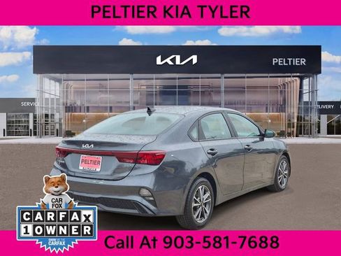 Used 2022 Kia Forte LXS w/ LXS Technology Package FWD image 7