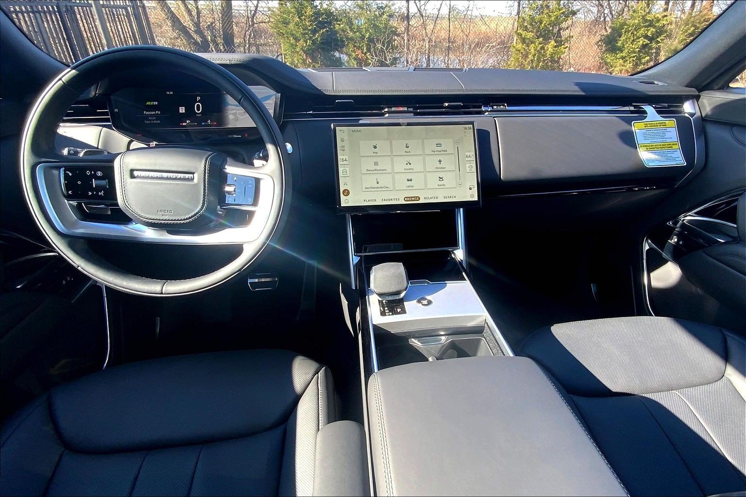 New 2026 Land Rover Range Rover Long Wheelbase SE AWD/4WD image 5
