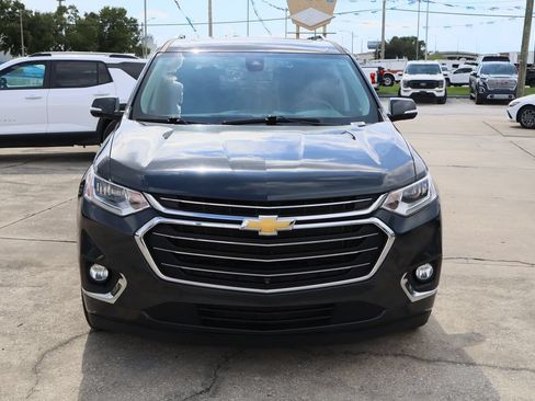 Used 2020 Chevrolet Traverse Premier FWD image 4
