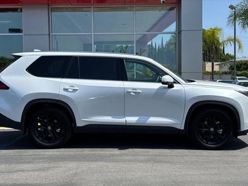 Certified 2026 Toyota Grand Highlander AWD Hybrid image 4
