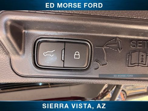 Used 2022 Ford Explorer XLT RWD image 37