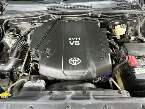 Used 2011 Toyota Tacoma PreRunner w/ TRD Sport Pkg RWD image 27