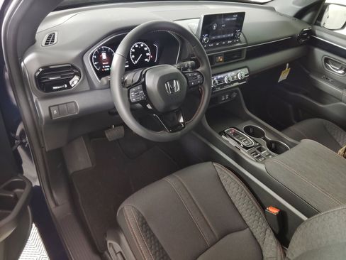 New 2025 Honda Pilot Sport image 4