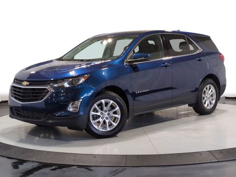 Used 2020 Chevrolet Equinox LT w/ Driver Convenience Package FWD image 1