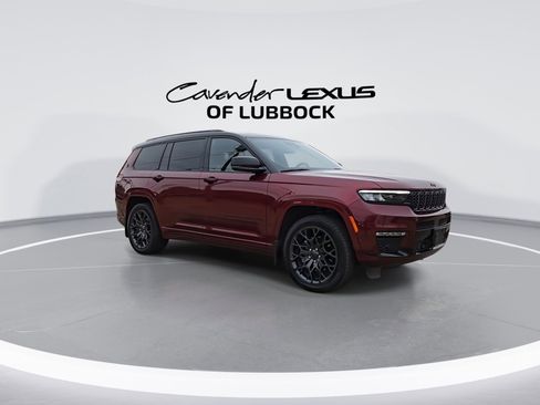 Used 2023 Jeep Grand Cherokee L Summit w/ High Altitude Package image 2