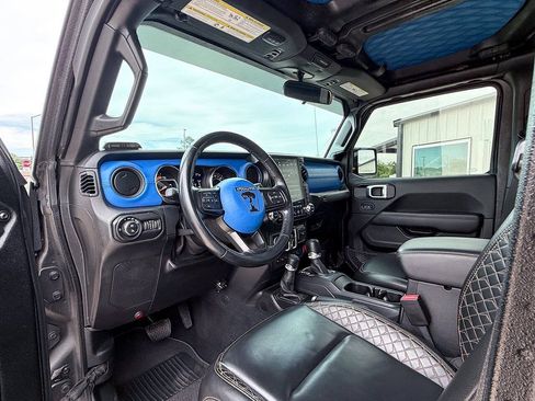 Used 2021 Jeep Gladiator Sport AWD/4WD image 39