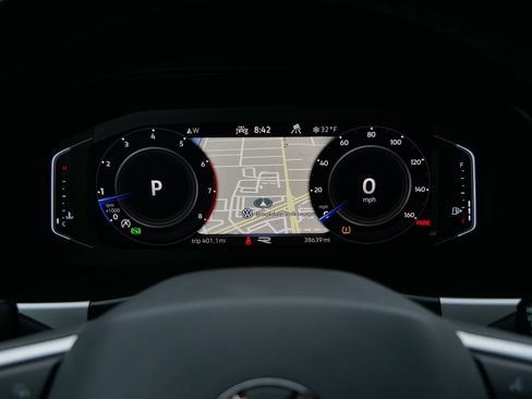 Certified 2022 Volkswagen Atlas Cross Sport SEL Premium R-Line image 21