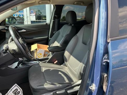 Used 2024 Buick Encore GX Preferred FWD image 2