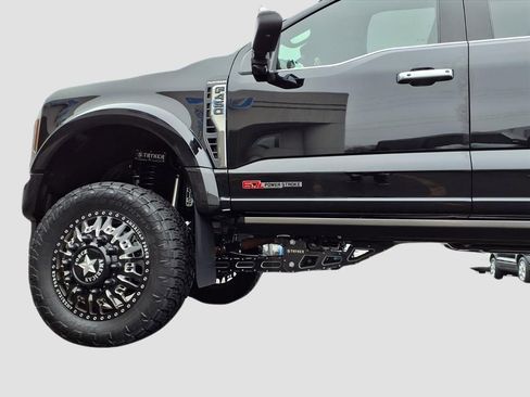 Used 2025 Ford F450 Platinum w/ Platinum Plus Package image 40