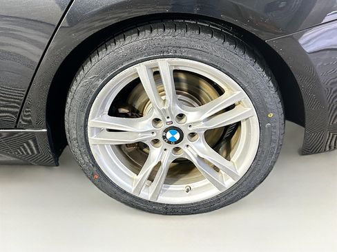 Used 2017 BMW 340i xDrive Sedan image 11