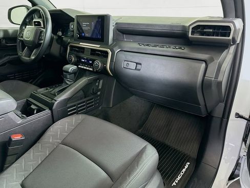 Used 2024 Toyota Tacoma SR image 27