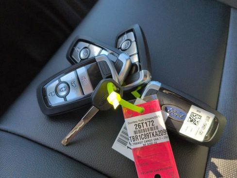 New 2026 Ford Transit 250 148 Medium Roof image 31