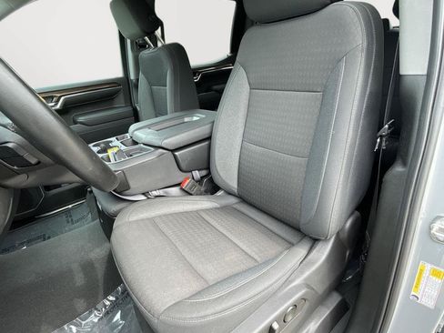 Used 2024 Chevrolet Silverado 1500 LT AWD/4WD image 10