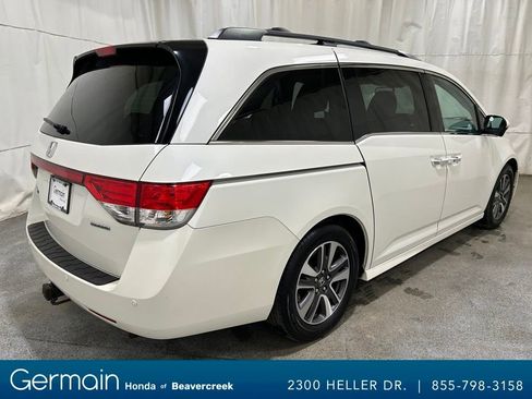 Used 2016 Honda Odyssey Touring Elite image 8