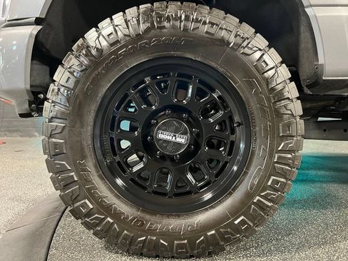 Used 2024 Ford F250 Platinum w/ Tremor Off-Road Package AWD/4WD image 42
