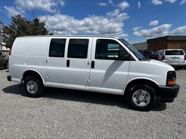 Used 2017 Chevrolet Express 2500 RWD image 7