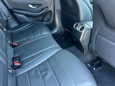 Certified 2018 Mercedes-Benz GLC 300 4MATIC image 18