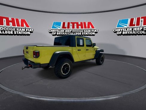 Used 2023 Jeep Gladiator Mojave w/ Trailer Tow Package AWD/4WD image 8