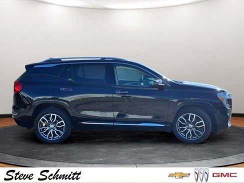 Certified 2022 GMC Terrain Denali w/ Denali Premium Package AWD/4WD image 30