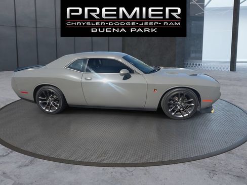 Certified 2023 Dodge Challenger R/T Scat Pack w/ Plus Package RWD image 9