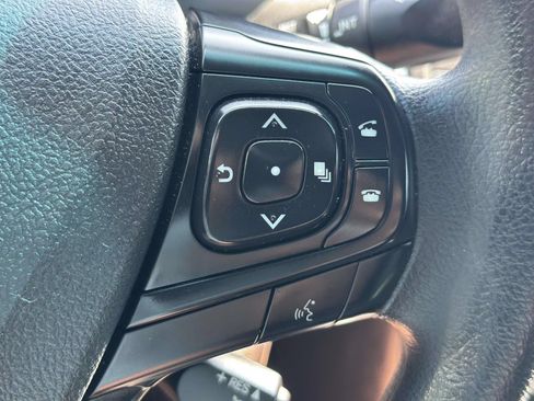 Used 2017 Toyota Camry LE FWD image 15