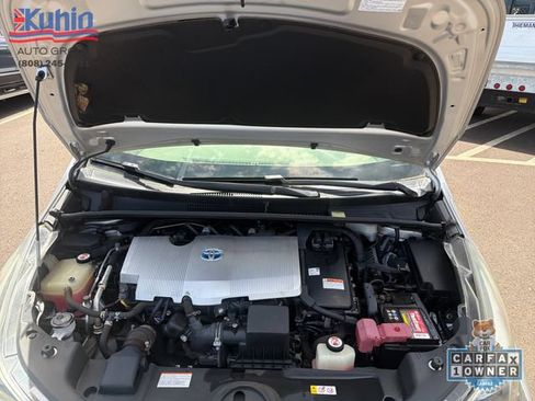 Used 2018 Toyota Prius Two FWD image 16