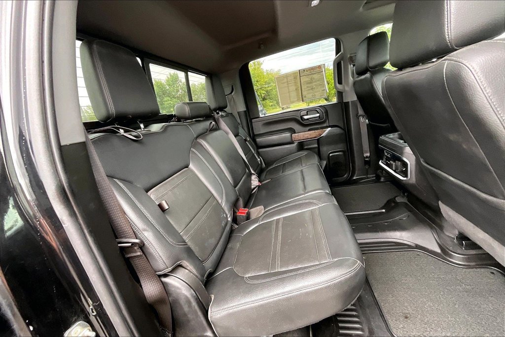 Used 2023 GMC Sierra 2500 Denali w/ Denali Black Diamond Edition AWD/4WD image 27