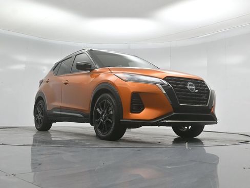 Used 2023 Nissan Kicks SR FWD image 45