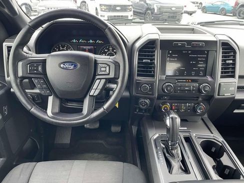 Used 2017 Ford F150 XLT w/ Equipment Group 302A Luxury RWD image 4