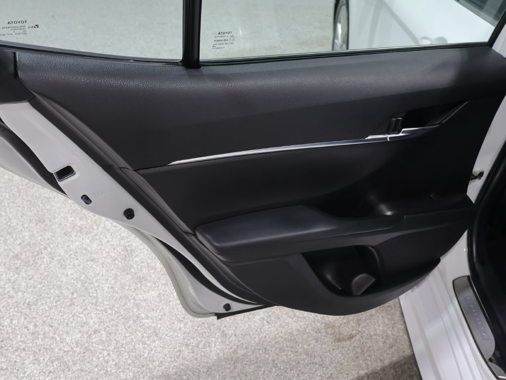 Used 2024 Toyota Camry SE FWD image 17