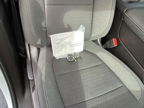 Used 2021 Chevrolet Silverado 1500 LT Trail Boss image 23