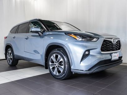 Used 2022 Toyota Highlander XLE