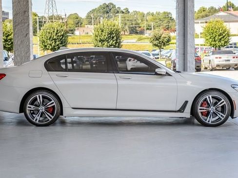 Used 2017 BMW 740i RWD image 58