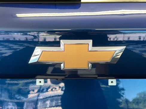 Used 2024 Chevrolet Trax LS w/ LS Convenience Package FWD image 10