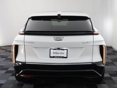 Used 2024 Cadillac Lyriq Tech w/ Driver Assist Package AWD/4WD image 17