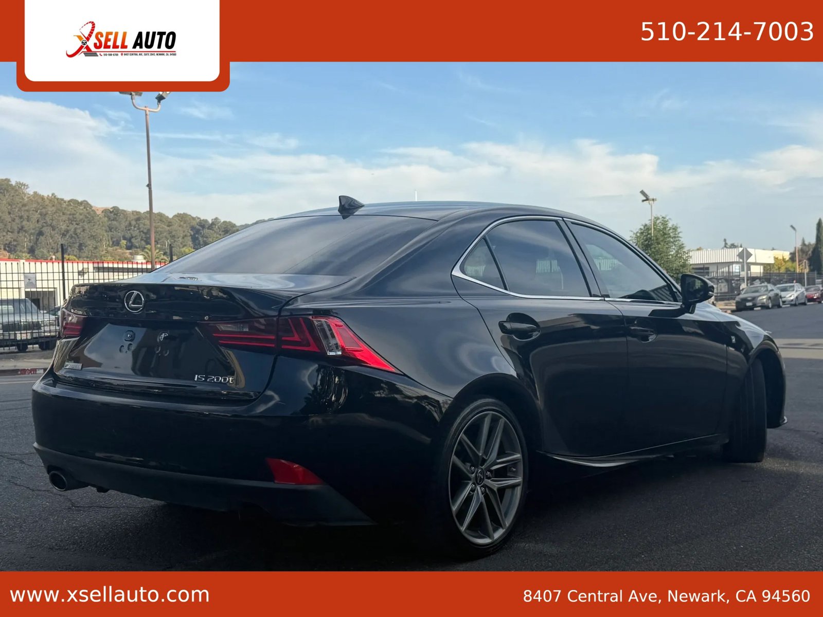 Used 2016 Lexus IS 200t w/ F Sport Package RWD image 4