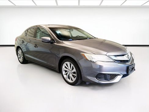 Used 2018 Acura ILX FWD image 3
