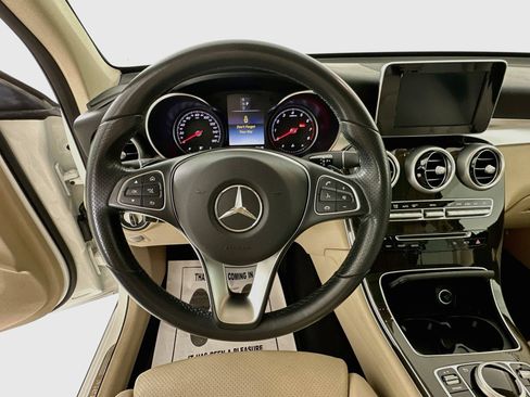 Certified 2018 Mercedes-Benz GLC 300 image 12