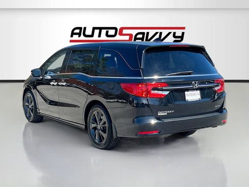 Used 2024 Honda Odyssey Elite image 5