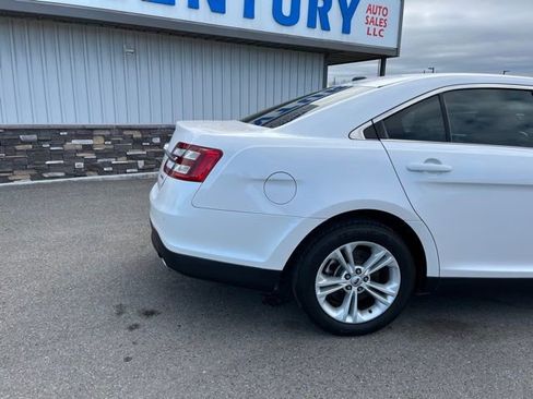 Used 2019 Ford Taurus SEL w/ Equipment Group 201A FWD image 12